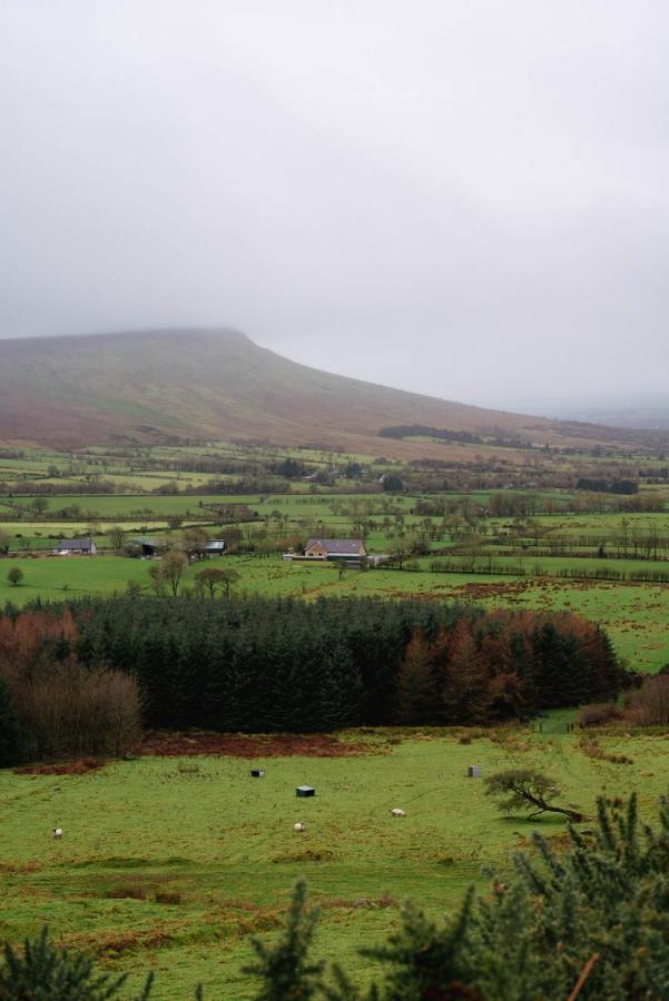The Cosy Inn - Luxury Private Hot-Tub Dungiven Exterior foto
